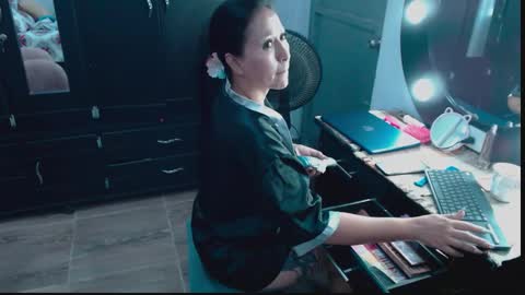 Naomy online show from February 11, 2026, 12:10 pm