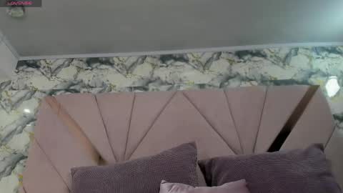 Snapshot of naomy_sexy_ chatting on April 24, 2026, 11:56 am Naomy online show from April 24, 2026, 11:56 am
