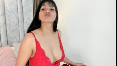 Snapshot of naomy_smithx chatting on January 9, 2025, 12:35 am Naomy Smith online show from January 9, 2025, 12:35 am