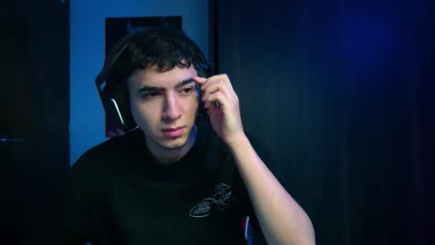 Snapshot of naranjo_seb chatting on October 19, 2025, 11:11 am sebastian online show from October 19, 2025, 11:11 am