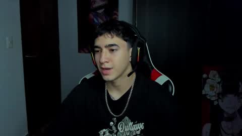 Snapshot of naranjo_seb chatting on December 1, 2025, 2:27 am sebastian online show from December 1, 2025, 2:27 am