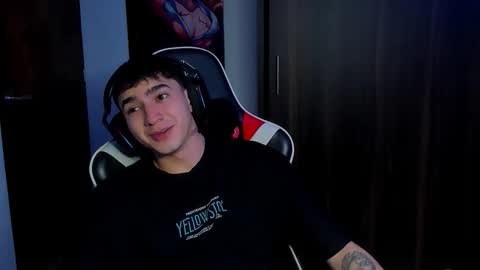 Snapshot of naranjo_seb chatting on December 20, 2025, 4:52 am sebastian online show from December 20, 2025, 4:52 am