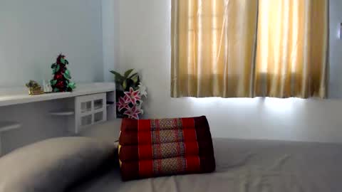 nareex online show from December 19, 2025, 7:48 am