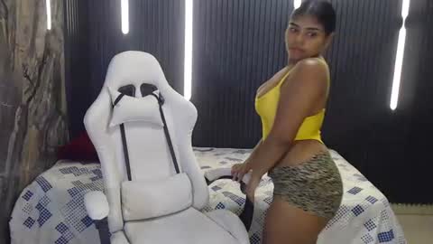 Snapshot of nareya_asha chatting on July 22, 2026, 12:30 pm NAREYA online show from July 22, 2026, 12:30 pm