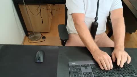 nase online show from October 16, 2025, 9:54 am