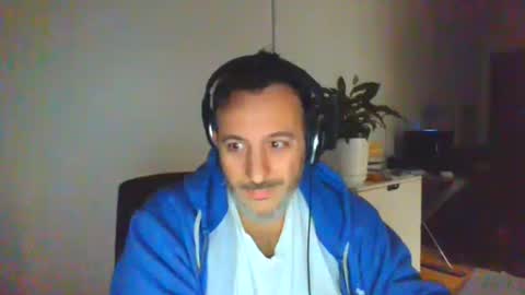 nassobout online show from December 3, 2025, 10:30 pm