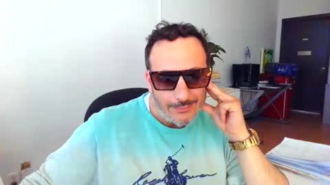 Snapshot of nassobout chatting on June 9, 2026, 9:26 pm nassobout online show from June 9, 2026, 9:26 pm