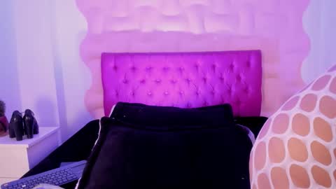 Maira online show from November 13, 2025, 8:41 pm