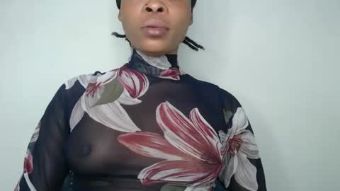 bella online show from December 18, 2025, 3:51 pm