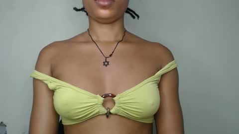 bella online show from December 20, 2025, 4:36 pm