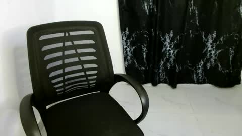 Mila online show from April 11, 2026, 7:51 pm