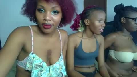 nasty_divah online show from April 16, 2026, 9:26 pm