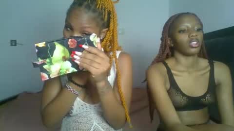 nasty_divah online show from May 13, 2026, 8:27 pm