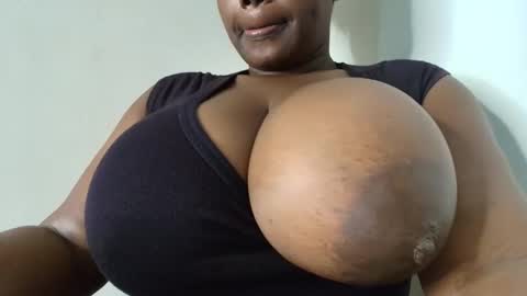 Snapshot of nasty_nohelah chatting on April 27, 2026, 4:43 am chimummy online show from April 27, 2026, 4:43 am