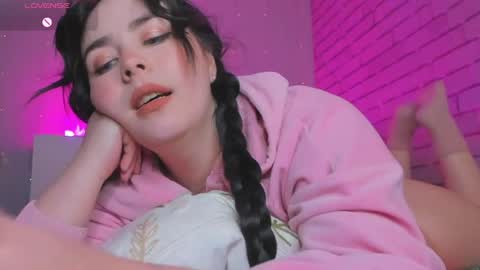 Nataly online show from April 11, 2026, 2:54 pm