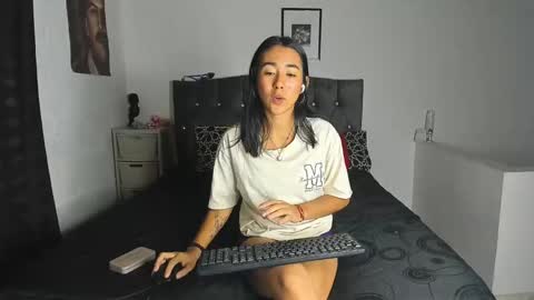 Snapshot of natalia54_ chatting on February 22, 2025, 2:06 am NATI online show from February 22, 2025, 2:06 am