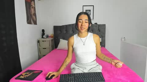 Snapshot of natalia54_ chatting on February 27, 2025, 11:48 pm NATI online show from February 27, 2025, 11:48 pm