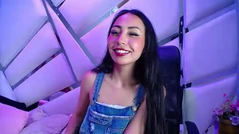 Snapshot of natalia_pinkk chatting on January 5, 2026, 8:01 pm natalia pinkk online show from January 5, 2026, 8:01 pm