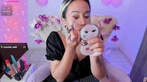 Nataliua Henao online show from October 20, 2025, 12:00 am