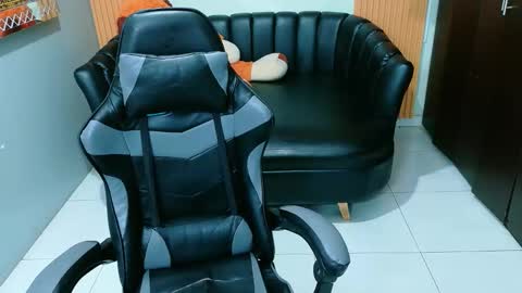 nataliatompsonx1 online show from November 2, 2025, 8:22 pm