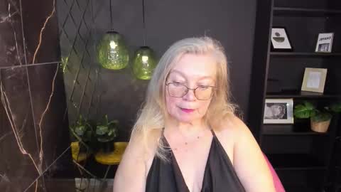 NataliCloud online show from December 21, 2025, 1:18 pm