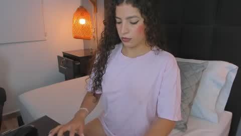 Snapshot of natalie_esmith chatting on May 12, 2026, 11:51 am N A T A L I E online show from May 12, 2026, 11:51 am