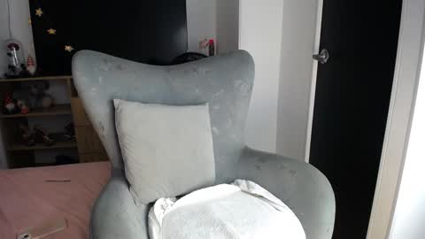 Snapshot of natalie_fox23 chatting on December 12, 2024, 3:37 pm Natalia online show from December 12, 2024, 3:37 pm