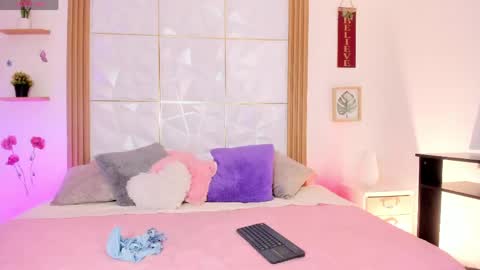 Snapshot of natalie_jaensen chatting on April 21, 2026, 8:55 pm online show from April 21, 2026, 8:55 pm