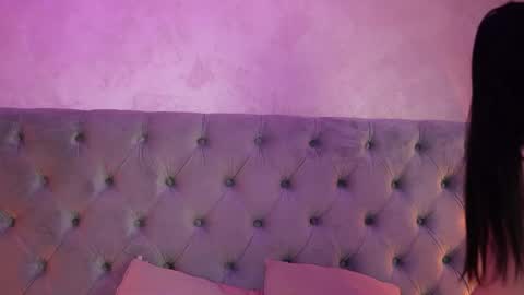 Snapshot of natalieshaw chatting on November 8, 2025, 2:34 am Natalie online show from November 8, 2025, 2:34 am