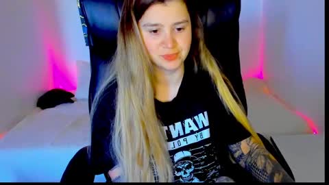 natalisecret online show from May 3, 2026, 2:12 pm