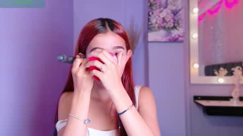 natalliapradas online show from December 20, 2025, 2:35 pm