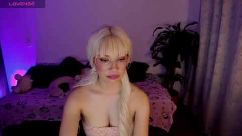 MissNatis online show from May 13, 2026, 2:09 am