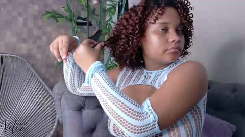 Naty online show from November 23, 2025, 7:13 pm