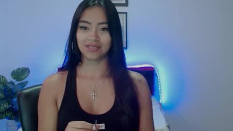Nataly Escobar online show from March 11, 2026, 2:34 pm