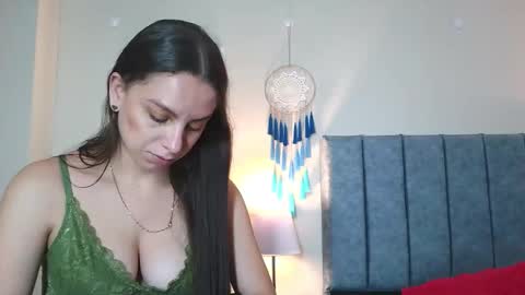 Snapshot of natalyguzman26 chatting on April 2, 2026, 11:19 am Nataly online show from April 2, 2026, 11:19 am
