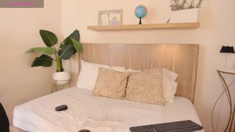 Snapshot of natasha_420 chatting on December 29, 2024, 8:55 am N A T A S H A online show from December 29, 2024, 8:55 am