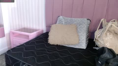 Snapshot of natasha_699 chatting on January 19, 2025, 7:26 pm Natasha online show from January 19, 2025, 7:26 pm