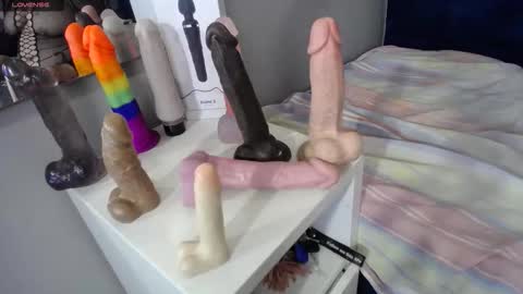 Snapshot of natasha_699 chatting on October 26, 2025, 7:42 pm Natasha online show from October 26, 2025, 7:42 pm