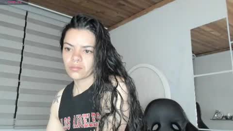 Natasha online show from June 16, 2026, 4:04 am