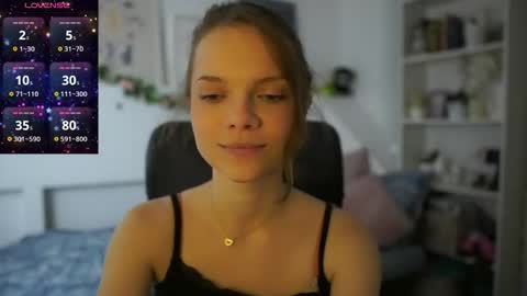 natasha__malkova online show from November 19, 2025, 2:17 pm