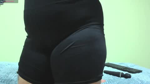 Natasha online show from April 1, 2026, 2:34 am