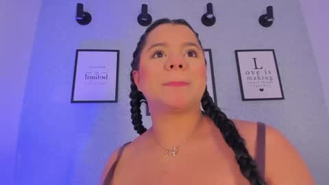 Snapshot of natasha_harpper chatting on May 16, 2026, 11:42 am Natasha online show from May 16, 2026, 11:42 am