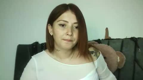 natalia online show from December 1, 2025, 9:09 pm