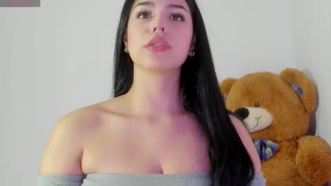 Natalia online show from December 1, 2024, 9:59 pm