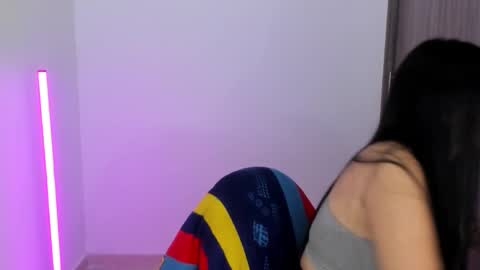 Natalia online show from November 19, 2025, 8:53 pm