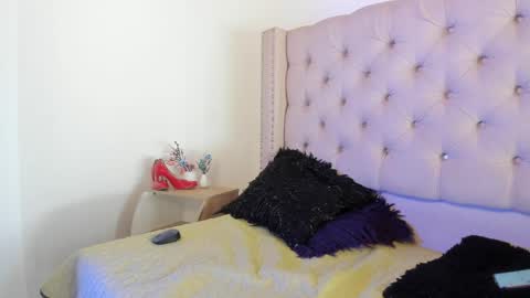 Snapshot of natashaa_clauss chatting on May 15, 2026, 7:21 pm Natasha Claus online show from May 15, 2026, 7:21 pm
