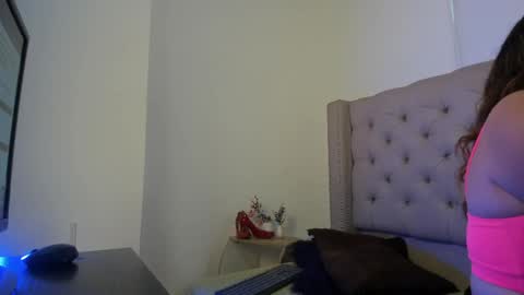 Snapshot of natashaa_clauss chatting on May 19, 2026, 6:58 pm Natasha Claus online show from May 19, 2026, 6:58 pm