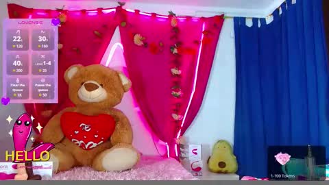 NatashaKissess   online show from December 14, 2025, 6:12 pm