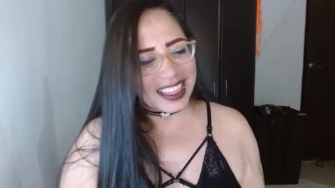 Natasha Smithe  online show from October 19, 2025, 7:36 pm