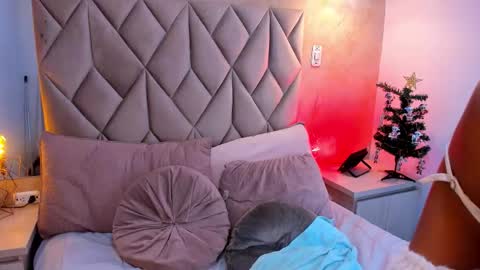 Snapshot of nath_quim chatting on November 24, 2025, 8:30 pm NATH QUIM online show from November 24, 2025, 8:30 pm